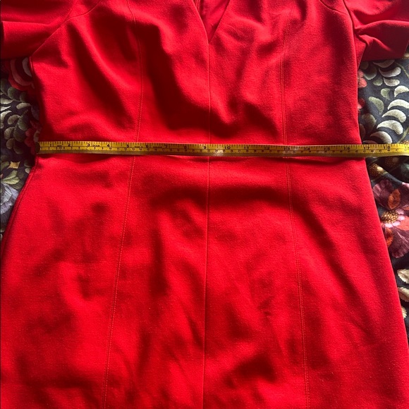 3/30$ T Tahari red midi dress size L - Picture 7 of 8